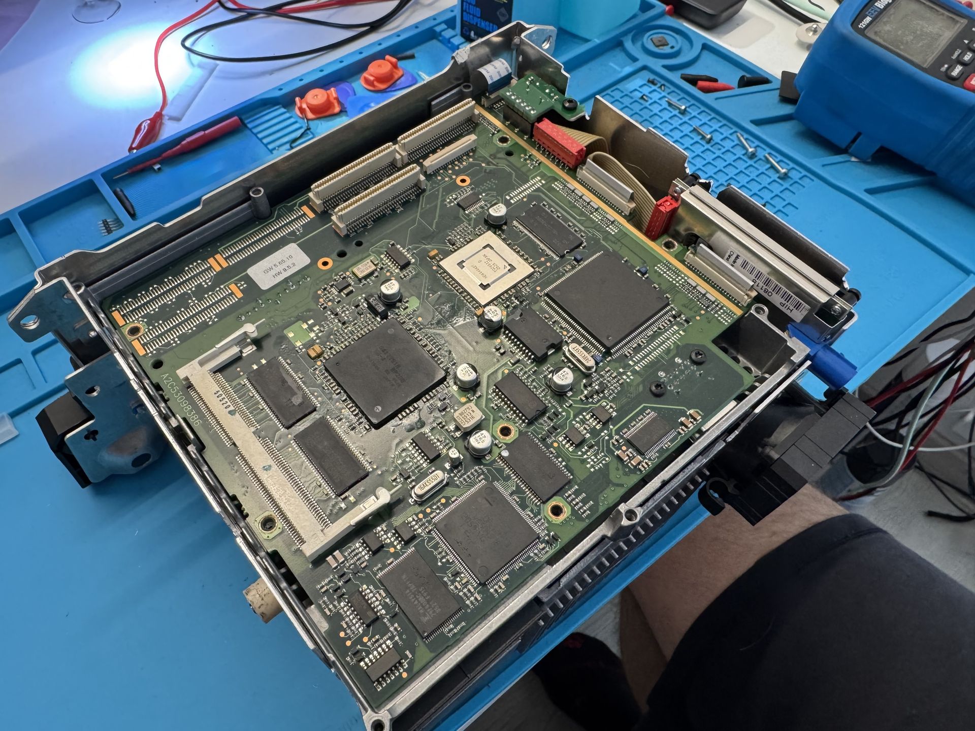Open BMW CCC module - view of the motherboard