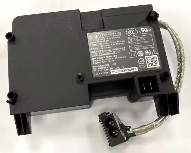 Interný zdroj pre Xbox One X